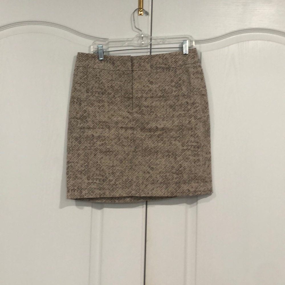 Loft size 6 skirt